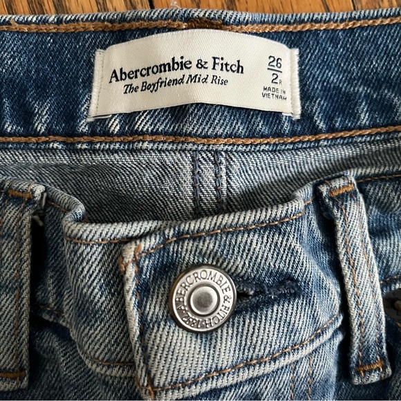Abercrombie The Boyfriend Mid Rise Jean 26 - Picture 6 of 6